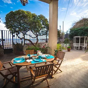 https://holiday-home-agatina.sicilyhotelsitaly.net